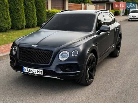 Бентлі Бентайга 2018 у Києві на Automoto.ua Синій Бентлі Бентайга, об'ємом двигуна 4 л та пробігом 135 тис. км за 100000 $, фото 1 на Automoto.ua