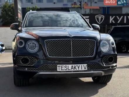 Бентлі Бентайга 2019 у Києві на Automoto.ua Синій Бентлі Бентайга, об'ємом двигуна 4 л та пробігом 60 тис. км за 118000 $, фото 1 на Automoto.ua