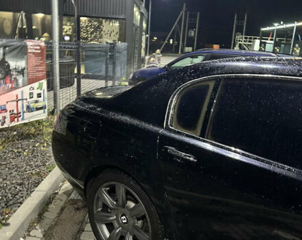 Чорний Бентлі Continental Flying Spur, об'ємом двигуна 6 л та пробігом 120 тис. км за 21700 $, фото 3 на Automoto.ua