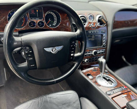 Чорний Бентлі Continental Flying Spur, об'ємом двигуна 6 л та пробігом 126 тис. км за 15800 $, фото 11 на Automoto.ua