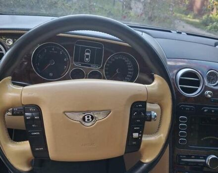 Черный Бентли Континенталь флаинг спур, объемом двигателя 6 л и пробегом 183 тыс. км за 20800 $, фото 5 на Automoto.ua