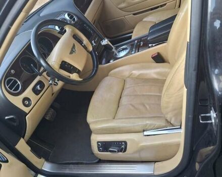 Черный Бентли Континенталь флаинг спур, объемом двигателя 6 л и пробегом 183 тыс. км за 20800 $, фото 2 на Automoto.ua