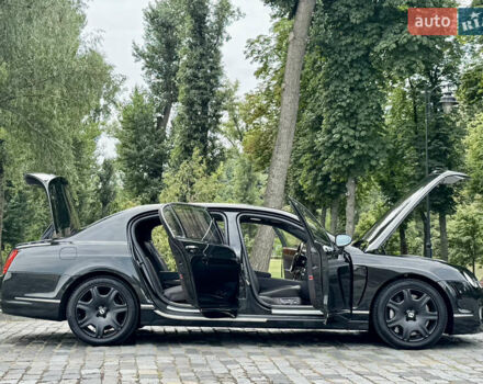 Черный Бентли Континенталь флаинг спур, объемом двигателя 6 л и пробегом 100 тыс. км за 39999 $, фото 82 на Automoto.ua