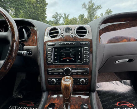 Черный Бентли Континенталь флаинг спур, объемом двигателя 6 л и пробегом 100 тыс. км за 39999 $, фото 136 на Automoto.ua