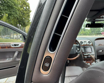 Черный Бентли Континенталь флаинг спур, объемом двигателя 6 л и пробегом 100 тыс. км за 39999 $, фото 92 на Automoto.ua