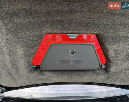 Черный Бентли Континенталь флаинг спур, объемом двигателя 6 л и пробегом 100 тыс. км за 39999 $, фото 116 на Automoto.ua