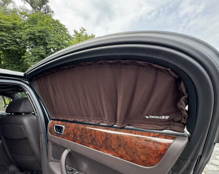 Чорний Бентлі Continental Flying Spur, об'ємом двигуна 6 л та пробігом 100 тис. км за 39999 $, фото 24 на Automoto.ua