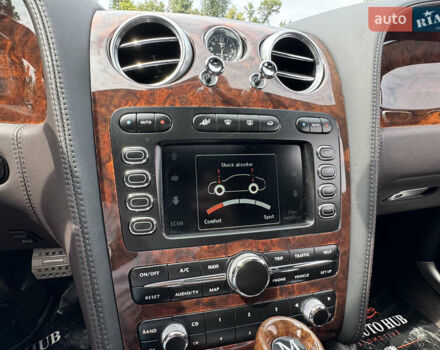 Черный Бентли Континенталь флаинг спур, объемом двигателя 6 л и пробегом 100 тыс. км за 39999 $, фото 64 на Automoto.ua