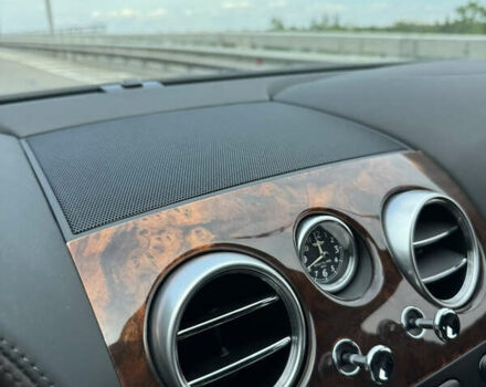 Черный Бентли Континенталь флаинг спур, объемом двигателя 6 л и пробегом 100 тыс. км за 39999 $, фото 233 на Automoto.ua