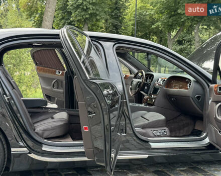 Черный Бентли Континенталь флаинг спур, объемом двигателя 6 л и пробегом 100 тыс. км за 39999 $, фото 40 на Automoto.ua