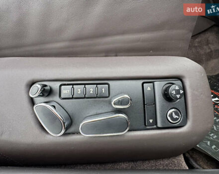 Чорний Бентлі Continental Flying Spur, об'ємом двигуна 6 л та пробігом 100 тис. км за 39999 $, фото 130 на Automoto.ua