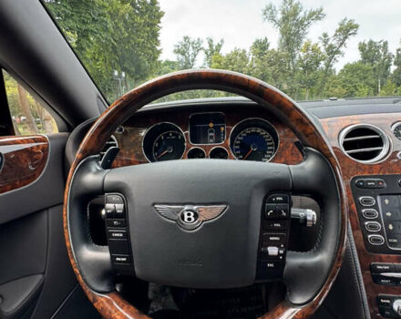 Черный Бентли Континенталь флаинг спур, объемом двигателя 6 л и пробегом 100 тыс. км за 39999 $, фото 16 на Automoto.ua