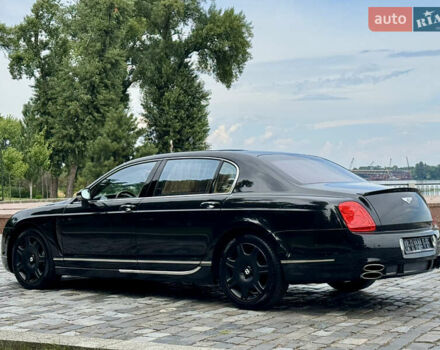 Черный Бентли Континенталь флаинг спур, объемом двигателя 6 л и пробегом 100 тыс. км за 39999 $, фото 188 на Automoto.ua