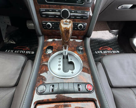 Чорний Бентлі Continental Flying Spur, об'ємом двигуна 6 л та пробігом 100 тис. км за 39999 $, фото 26 на Automoto.ua