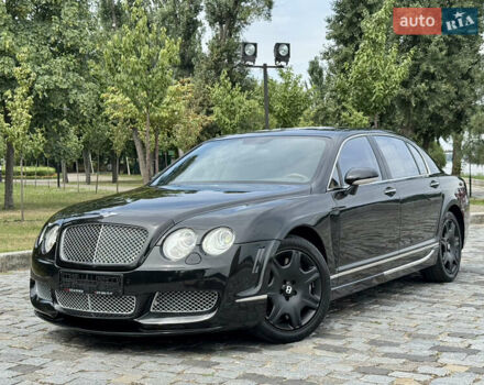 Черный Бентли Континенталь флаинг спур, объемом двигателя 6 л и пробегом 100 тыс. км за 39999 $, фото 216 на Automoto.ua