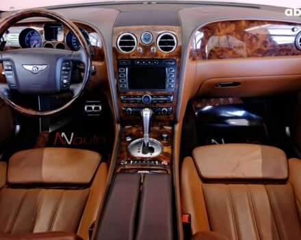 Черный Бентли Континенталь флаинг спур, объемом двигателя 6 л и пробегом 140 тыс. км за 18900 $, фото 6 на Automoto.ua