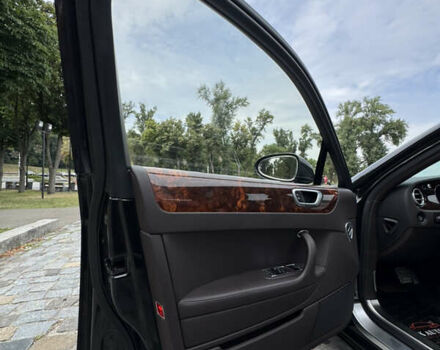 Черный Бентли Континенталь флаинг спур, объемом двигателя 6 л и пробегом 100 тыс. км за 39999 $, фото 111 на Automoto.ua