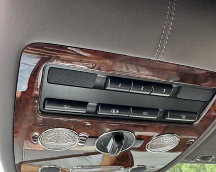 Черный Бентли Континенталь флаинг спур, объемом двигателя 6 л и пробегом 100 тыс. км за 39999 $, фото 224 на Automoto.ua