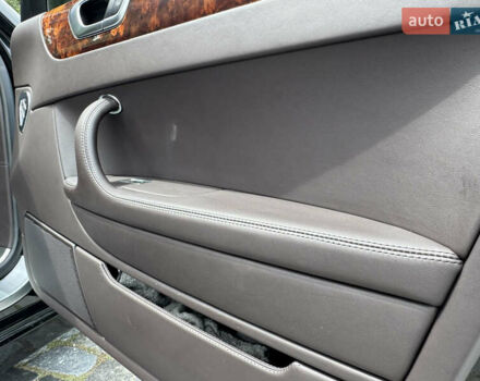 Черный Бентли Континенталь флаинг спур, объемом двигателя 6 л и пробегом 100 тыс. км за 39999 $, фото 139 на Automoto.ua