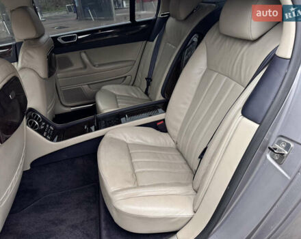 Бентли Континенталь флаинг спур, объемом двигателя 6 л и пробегом 131 тыс. км за 16900 $, фото 20 на Automoto.ua