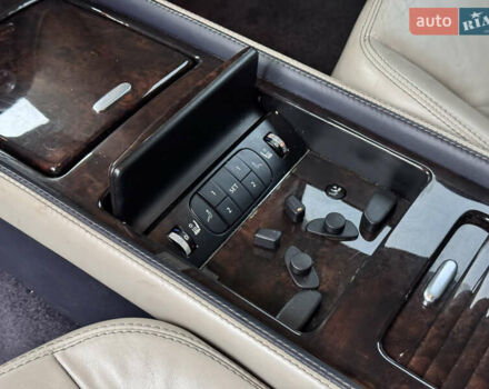 Бентли Континенталь флаинг спур, объемом двигателя 6 л и пробегом 131 тыс. км за 16900 $, фото 22 на Automoto.ua