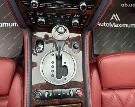 Бентли Континенталь флаинг спур, объемом двигателя 6 л и пробегом 31 тыс. км за 65999 $, фото 20 на Automoto.ua
