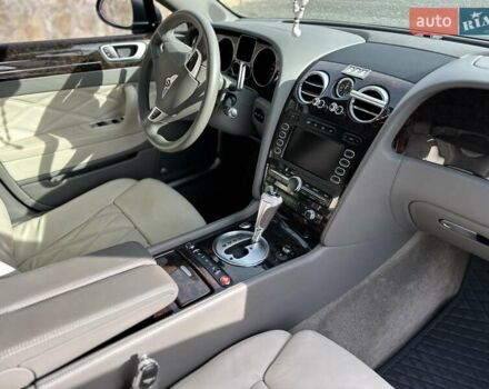 Бентли Континенталь флаинг спур 2008 в Ровно на Automoto.ua Серый Бентли Континенталь флаинг спур, объемом двигателя 6 л и пробегом 50 тыс. км за 41000 $, фото 24 на Automoto.ua