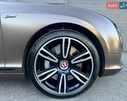 Белый Бентли Континенталь ГТ, объемом двигателя 3.99 л и пробегом 52 тыс. км за 69900 $, фото 17 на Automoto.ua