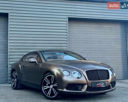 Белый Бентли Континенталь ГТ, объемом двигателя 3.99 л и пробегом 52 тыс. км за 69900 $, фото 5 на Automoto.ua