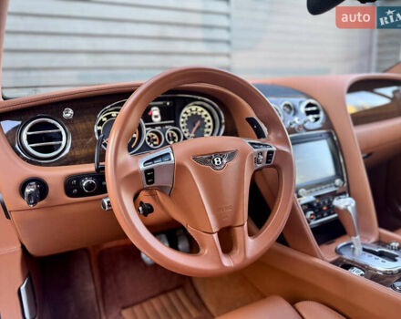 Белый Бентли Континенталь ГТ, объемом двигателя 3.99 л и пробегом 52 тыс. км за 69900 $, фото 20 на Automoto.ua