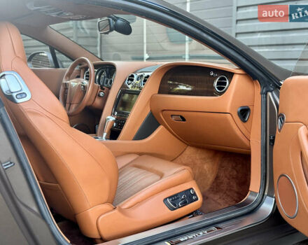 Белый Бентли Континенталь ГТ, объемом двигателя 3.99 л и пробегом 52 тыс. км за 69900 $, фото 22 на Automoto.ua