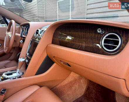 Белый Бентли Континенталь ГТ, объемом двигателя 3.99 л и пробегом 52 тыс. км за 69900 $, фото 24 на Automoto.ua