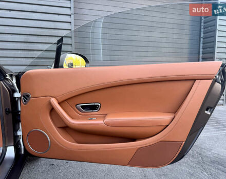 Белый Бентли Континенталь ГТ, объемом двигателя 3.99 л и пробегом 52 тыс. км за 69900 $, фото 30 на Automoto.ua