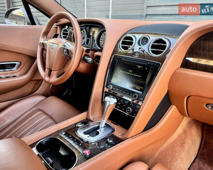 Белый Бентли Континенталь ГТ, объемом двигателя 3.99 л и пробегом 52 тыс. км за 69900 $, фото 21 на Automoto.ua