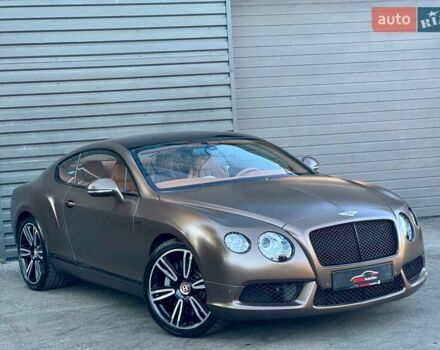 Белый Бентли Континенталь ГТ, объемом двигателя 3.99 л и пробегом 52 тыс. км за 69900 $, фото 4 на Automoto.ua