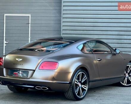 Белый Бентли Континенталь ГТ, объемом двигателя 3.99 л и пробегом 52 тыс. км за 69900 $, фото 10 на Automoto.ua