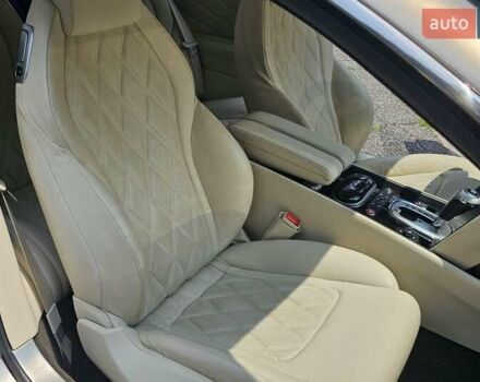 Бежевий Бентлі Continental GT, об'ємом двигуна 6 л та пробігом 106 тис. км за 38000 $, фото 7 на Automoto.ua