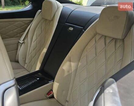 Бежевий Бентлі Continental GT, об'ємом двигуна 6 л та пробігом 106 тис. км за 38000 $, фото 17 на Automoto.ua