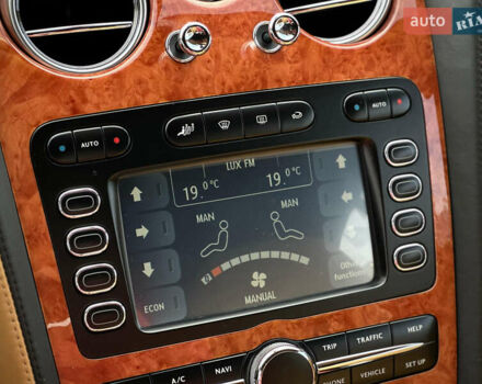 Чорний Бентлі Continental GT, об'ємом двигуна 6 л та пробігом 64 тис. км за 34500 $, фото 39 на Automoto.ua