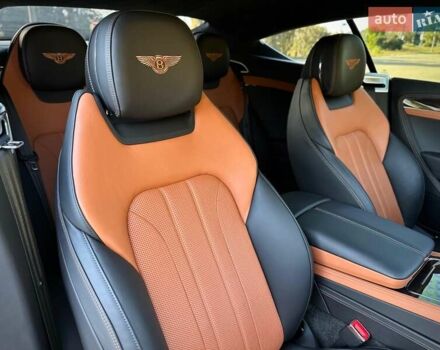 Чорний Бентлі Continental GT, об'ємом двигуна 4 л та пробігом 32 тис. км за 199900 $, фото 84 на Automoto.ua