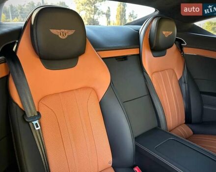 Чорний Бентлі Continental GT, об'ємом двигуна 4 л та пробігом 32 тис. км за 199900 $, фото 68 на Automoto.ua