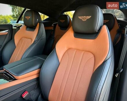 Чорний Бентлі Continental GT, об'ємом двигуна 4 л та пробігом 32 тис. км за 199900 $, фото 57 на Automoto.ua