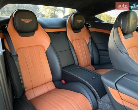 Чорний Бентлі Continental GT, об'ємом двигуна 4 л та пробігом 32 тис. км за 199900 $, фото 69 на Automoto.ua