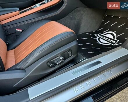 Чорний Бентлі Continental GT, об'ємом двигуна 4 л та пробігом 32 тис. км за 199900 $, фото 73 на Automoto.ua