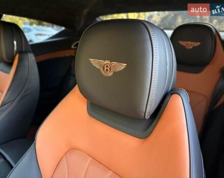 Чорний Бентлі Continental GT, об'ємом двигуна 4 л та пробігом 32 тис. км за 199900 $, фото 59 на Automoto.ua