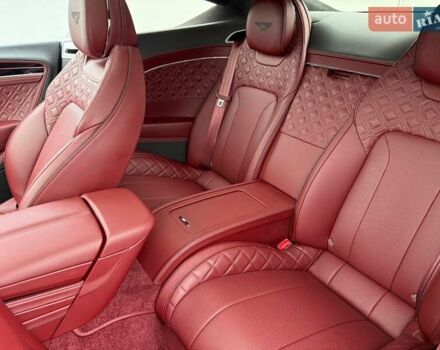 Чорний Бентлі Continental GT, об'ємом двигуна 4 л та пробігом 11 тис. км за 255820 $, фото 18 на Automoto.ua