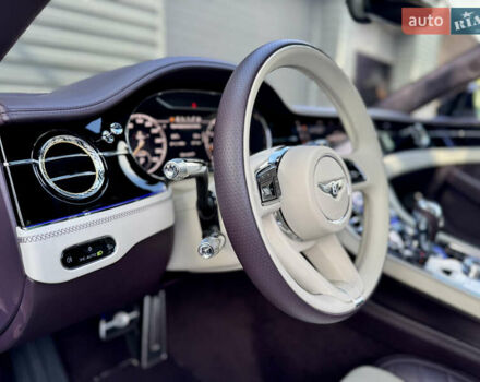 Фіолетовий Бентлі Continental GT, об'ємом двигуна 4 л та пробігом 29 тис. км за 239900 $, фото 19 на Automoto.ua
