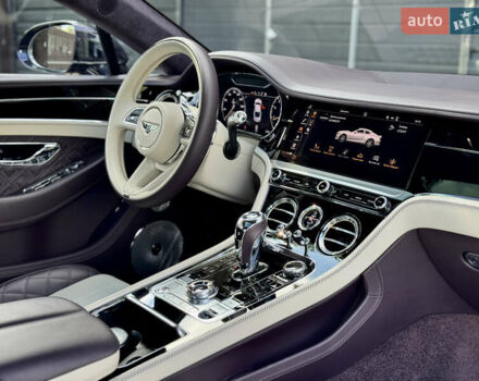 Фіолетовий Бентлі Continental GT, об'ємом двигуна 4 л та пробігом 29 тис. км за 239900 $, фото 31 на Automoto.ua