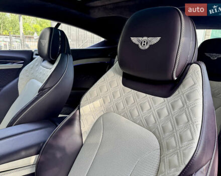 Фіолетовий Бентлі Continental GT, об'ємом двигуна 4 л та пробігом 29 тис. км за 239900 $, фото 20 на Automoto.ua