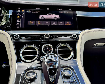 Фіолетовий Бентлі Continental GT, об'ємом двигуна 4 л та пробігом 29 тис. км за 239900 $, фото 45 на Automoto.ua